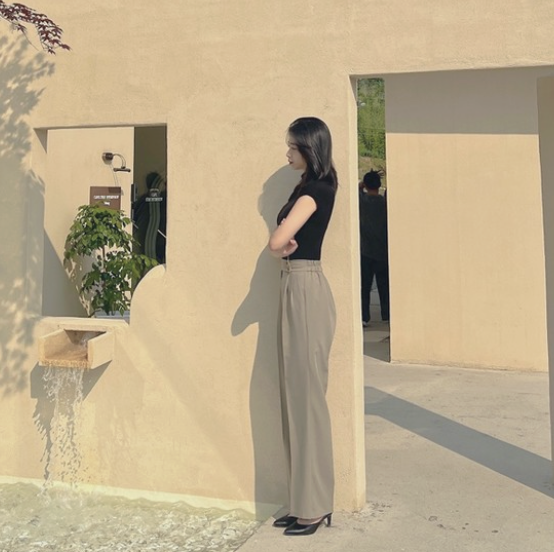 월 200 사무직직원에서 Precioso의 대표 인플즈태희